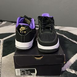 Nike Air Force 1 ‘07 LV8 EMB World Champ Lakers Shoe