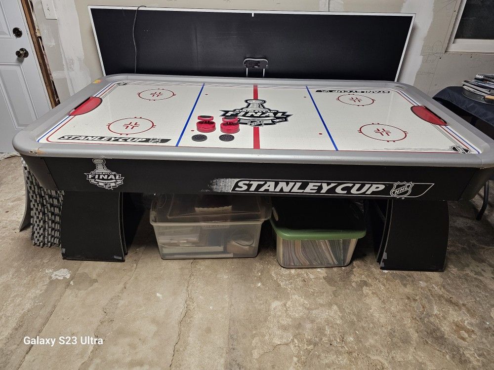 Air Hockey Table. 6'×3.8"