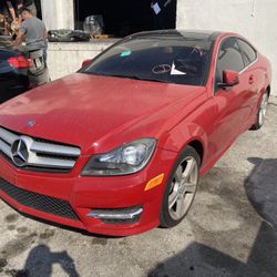 Mercedes C250 Parts Stock 32090
