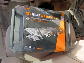 GearWrench 232 tool set
