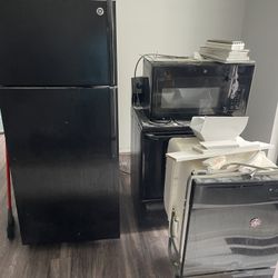 GE Complete Set Have Many 