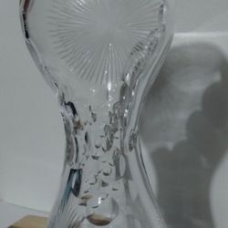 MID CENTURY CUT CRYSTAL VASE 10"×3"