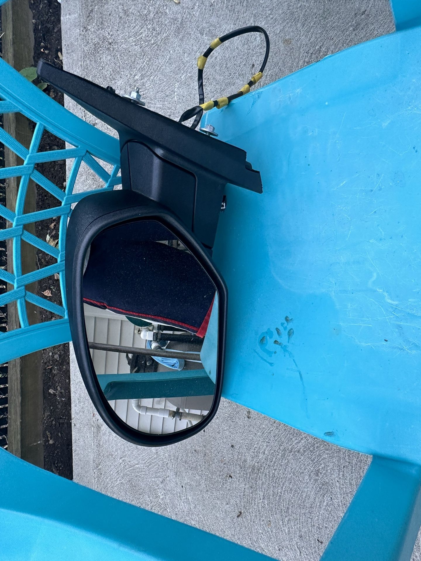 2007-2014 Chevy Tahoe Outside Mirrors ( Pair )