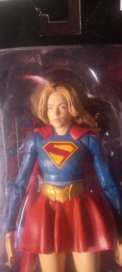 DC MULTIVERSE "SUPERGIRL" FIGURE