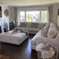 Very soft fabric Rawcliffe Parchment Modular Sectional /couch /Living room set