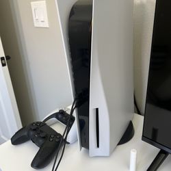 PS5 with 2 controllers 
