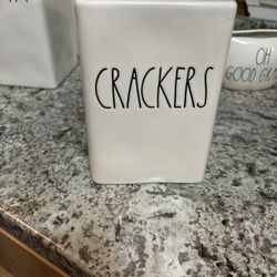 RAE Dunn Cracker Contain