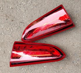 2018 2019 2020 HYUNDAI SANTA FE LIFTGATE INNER LIGHTS