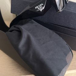 Women’s Prada Sunglasses 