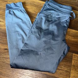 Small jogger pockets