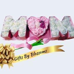 Mom Letter-Shaped Stunning Flower Arrangement Gift Box