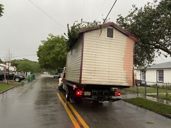 Sheds relocated,,, movemo casita de patio rv contaniner