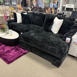 Oversized Sectional! Many Colors! ❤️🔥😘 Easy Financing. 