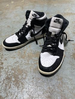 Gently Used Nike Air Jordan 1 High OG Black White Size 10 