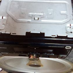 15" Speker 3000w Concrite Audio Amp, Pioneer Redio