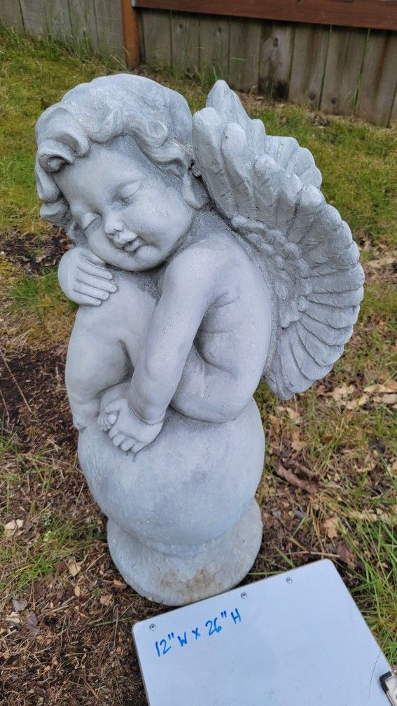 Resin statue of Peaceful Angel, 12" W x 26" H