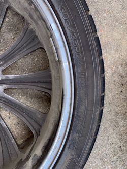 305/35R24 Wheel and Tire