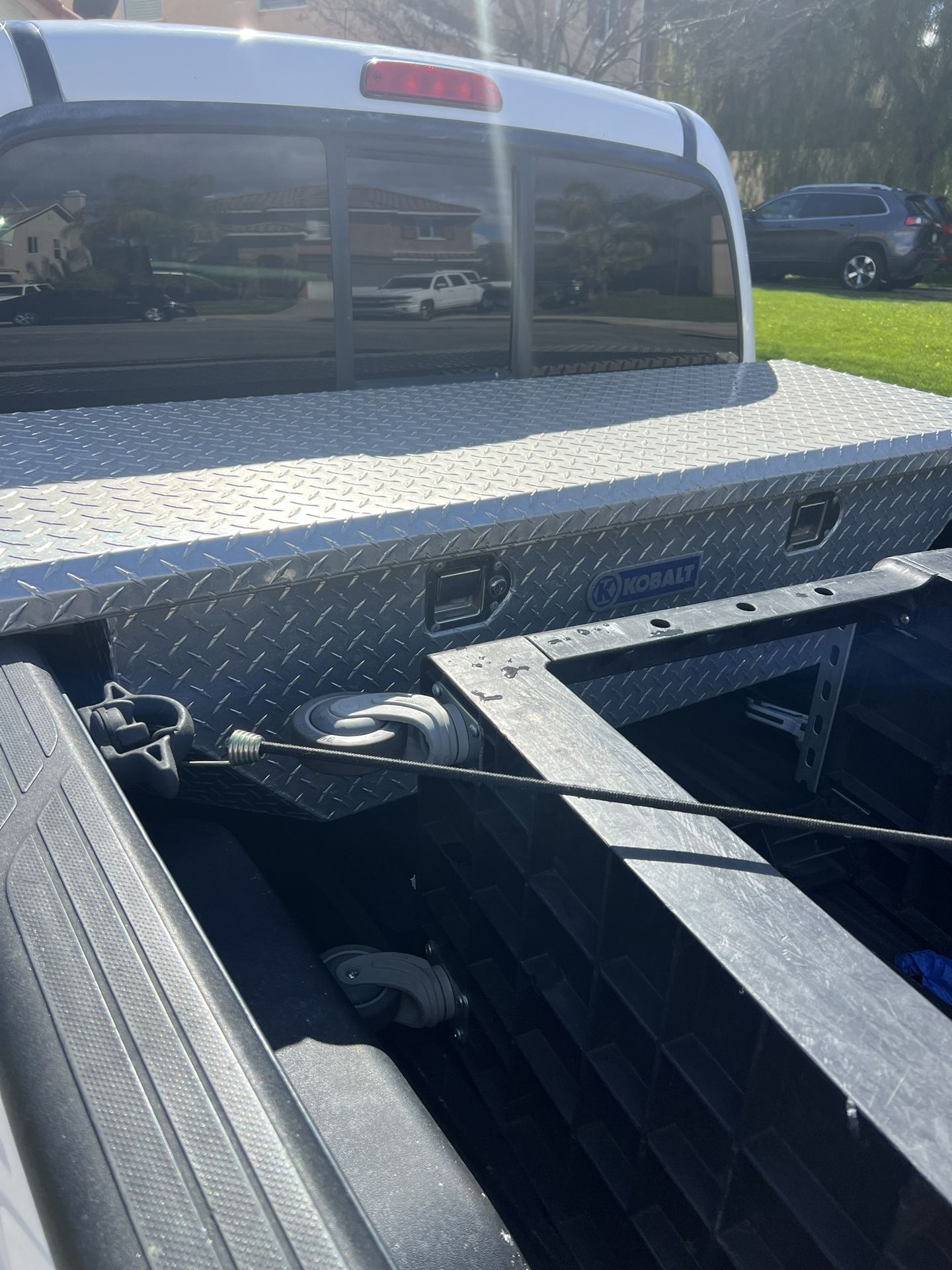 Tacoma Or Small Truck Tool Box Kobalt With Key