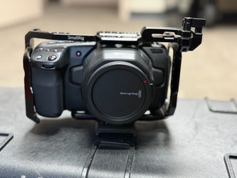 Blackmagic Pocket Cinema Camera 6K (EF Mount) + SmallRig Cage