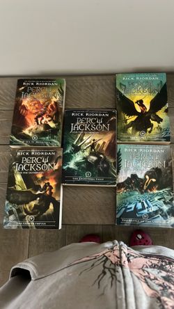 Percy Jackson book 1-5 volumes