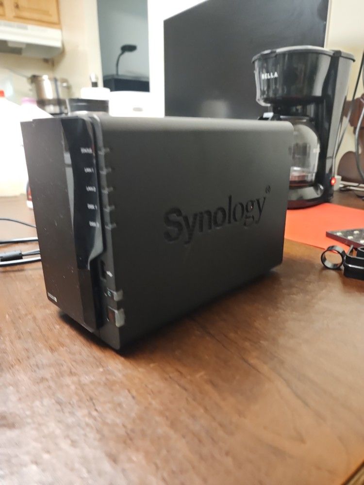 Synology 220+