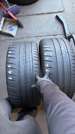 245/35/19 Michelin Pilot Sport Cup 2 ... Two Semi New Tires Available 