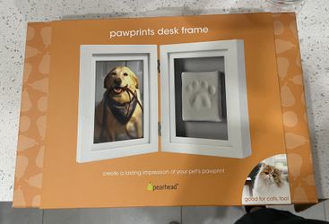 Paw prints Desk Frame 