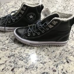 Leather All Star Converse! Excellent Condition 