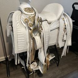 16 Inch Crocodile Saddle 