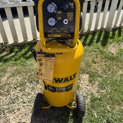 DEWALT 26 Gal. 175 PSI Ultra Quiet Portable Electric Air Compressor