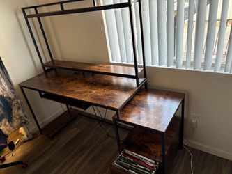 Computer desk