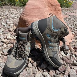 Denali Alpine Mid Women's Hiking Boots- Size 8