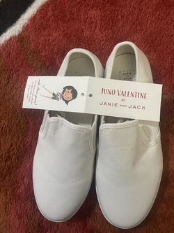 Brand new shoes for sale size 4