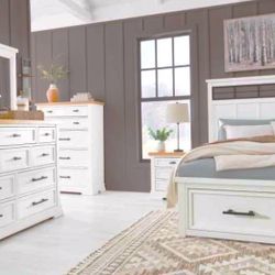 Ashbryn White Bedroom Set with Dresser