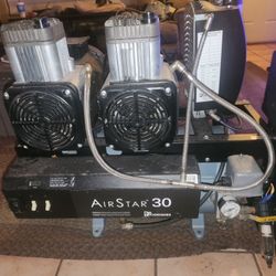 Like New Air Compressor Dental