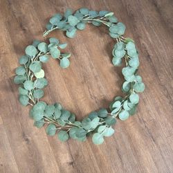 6’ Faux Eucalyptus 