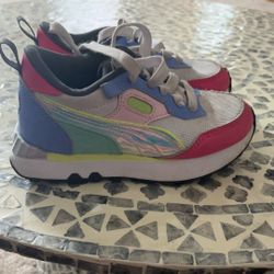 Girls Puma 