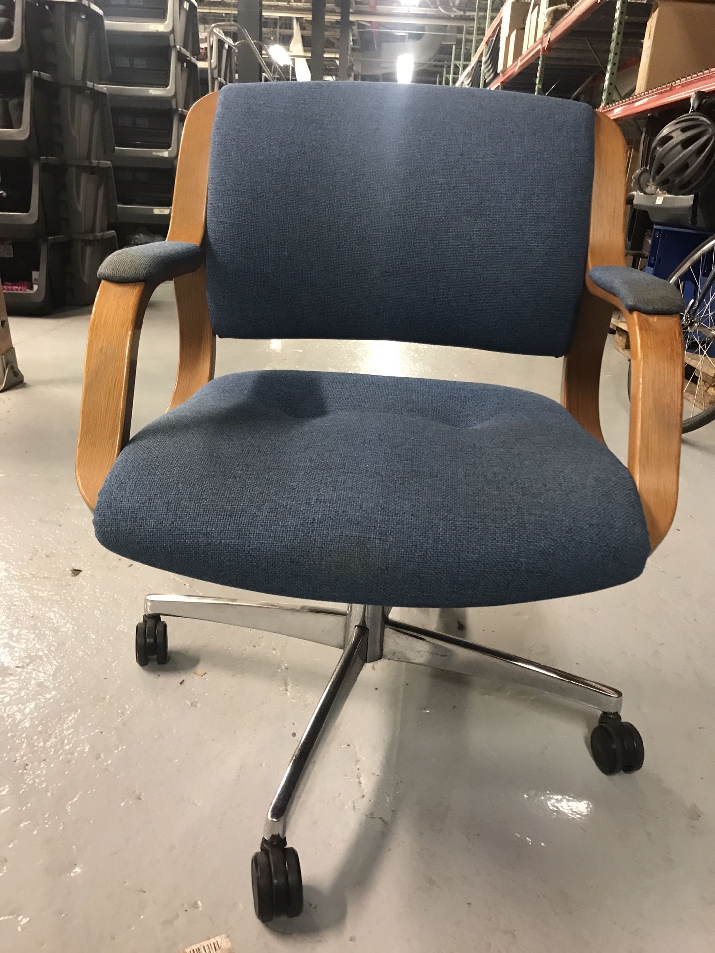 Padded Swivel Office Arm Chair