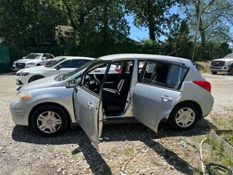 2011 Nissan Versa