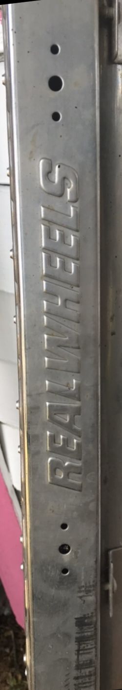 2006 Hummer H3- Real Wheels Stainless Steel Running Boards.