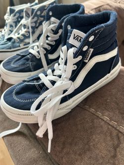 Girls shoes