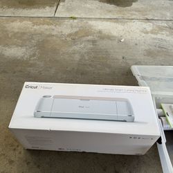 Cricut Maker Rose Gold Bundle 