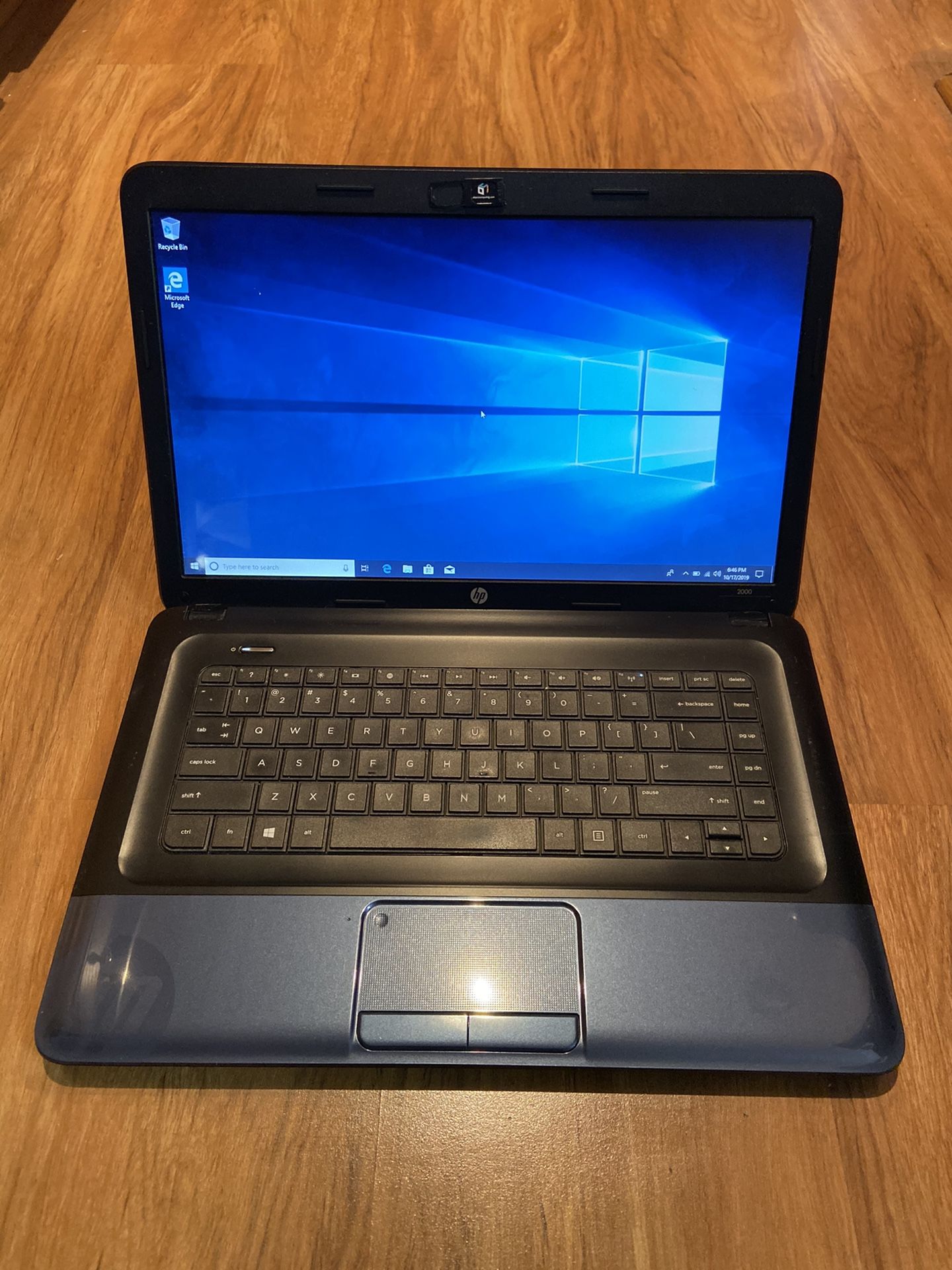 HP 2000 4GB Ram 160GB Hard Drive 15.6 inch HD Windows 10 Pro Laptop with HDMI output & charger in Excellent Working condition!!!!!!!!