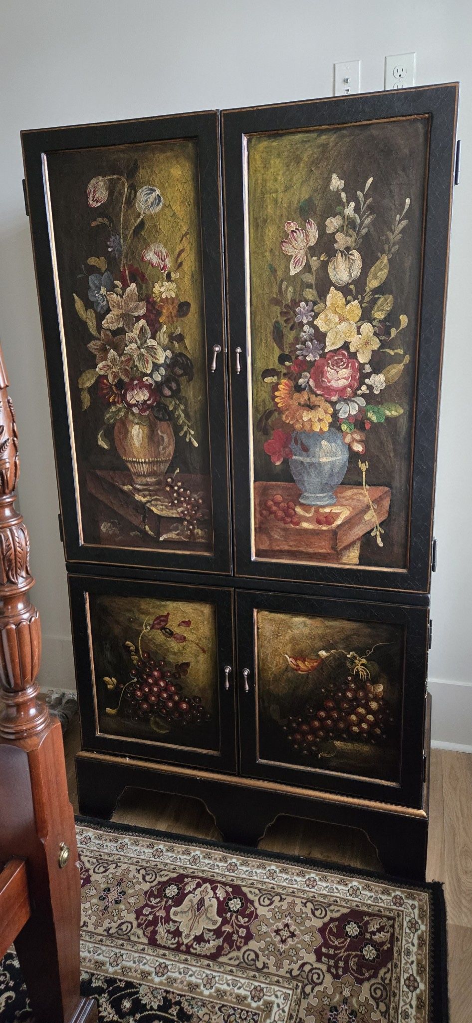 Armoire Antique