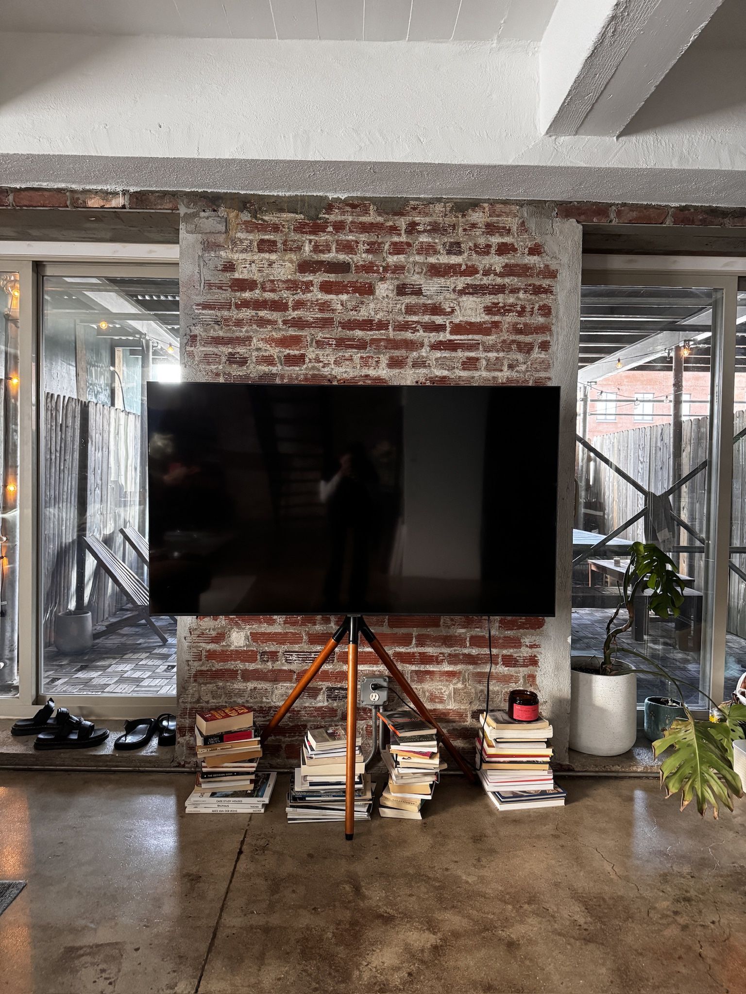 SAMSUNG 60” SMART TV