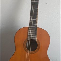 Yamaha Guitar 