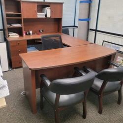 Desk & File Cabinet 