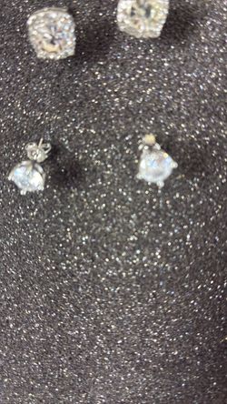 Round Crystal Stud Earrings Silver Tone