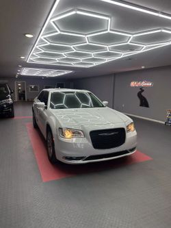 2016 CHRYSLER 300 NO ACCIDENTS