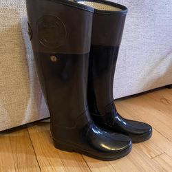 Women’s Hunter Rain Boots Size 6